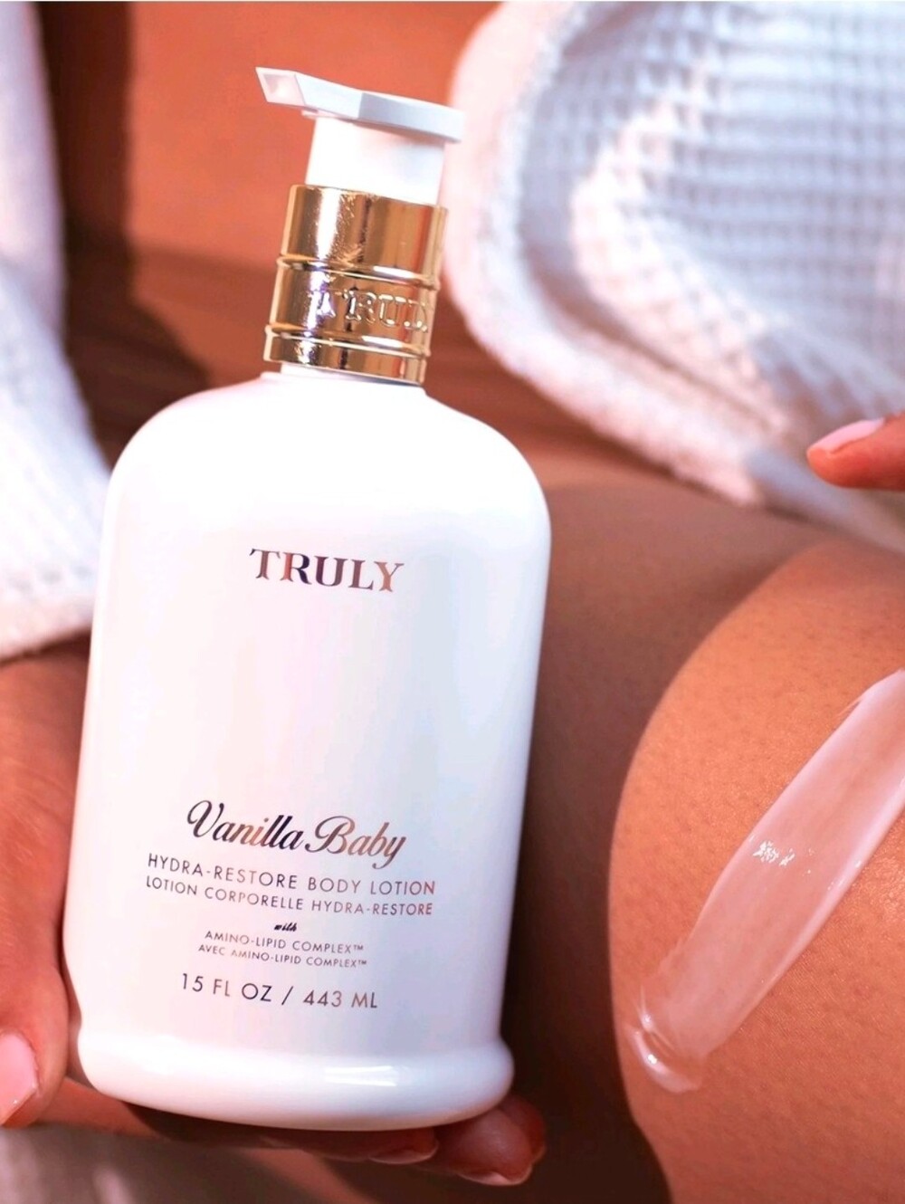 Truly Hydra-Restore Body Lotion - Vanilla Baby 1.5oz - Picture 2 of 5